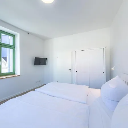 Zur Drehbrucke Malchow Apartment