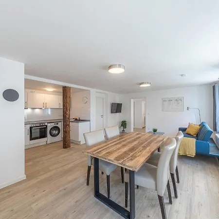 Zur Drehbrucke Malchow Apartment *